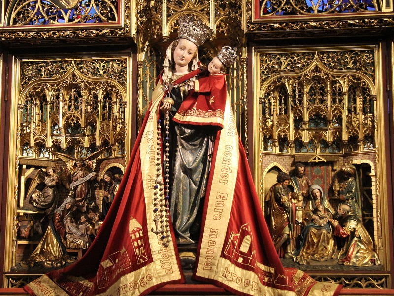 Zondag 15 augustus 2021 – Hoogfeest van Maria Tenhemelopneming  