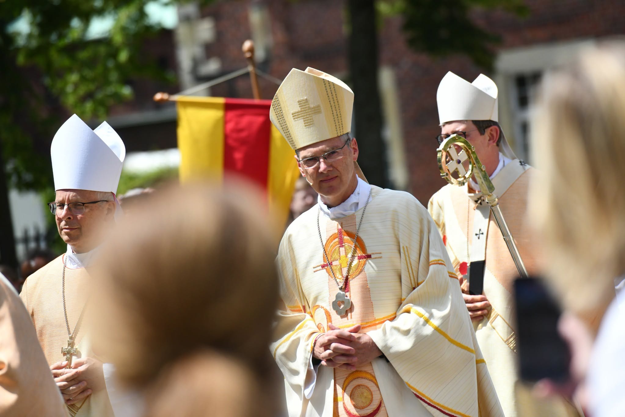 Mgr. Heiner Wilmer ingehuldigd als nieuwe bisschop van Münster